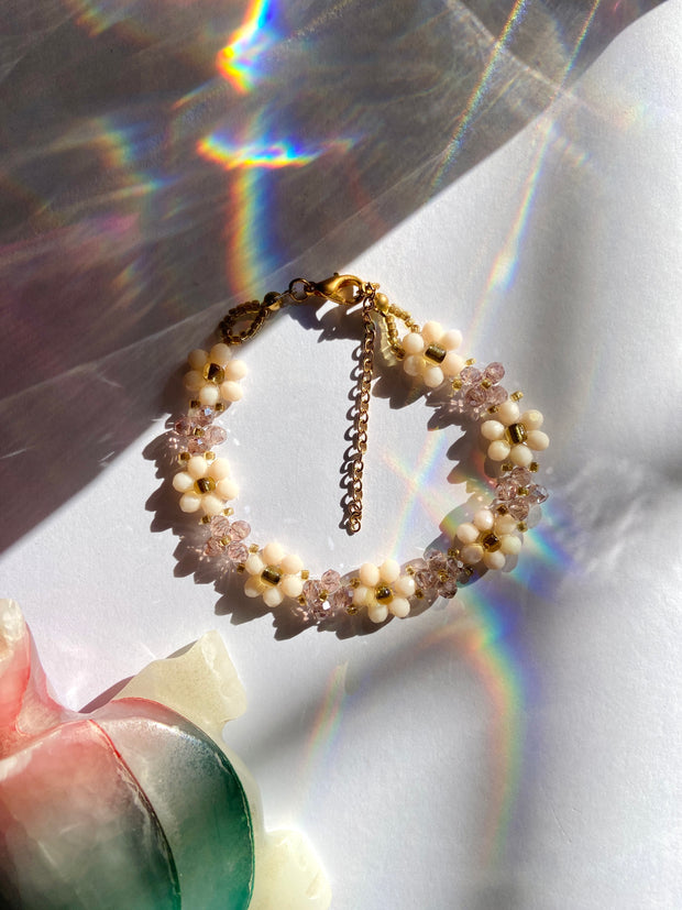 Creamy Petal Charm Bracelet